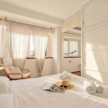 Rooftop Penthouse - Ac, Lake View With Terrace - Happy Rentals Apartment