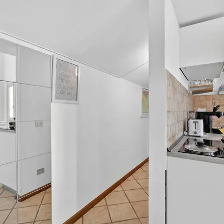 Rooftop Penthouse - Ac, Lake View With Terrace - Happy Rentals Apartment